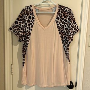 No Brand. Xl Nice orange soft material. Has been washed but never worn.